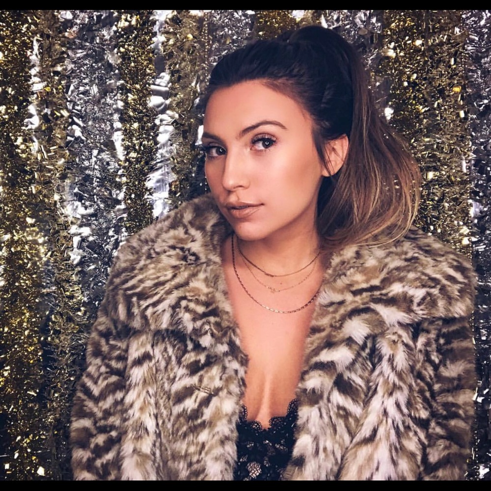 WORN ONCE - thrifted faux fur jacket